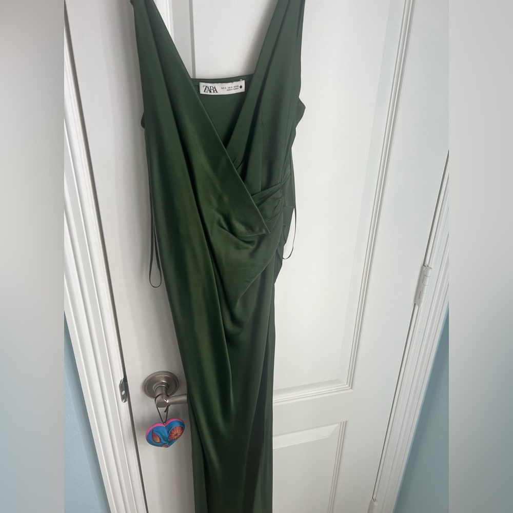 Zara women’s dress size small